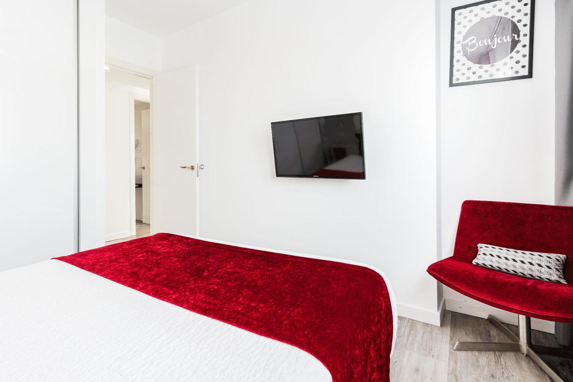 Bristol Sunset Beach - Holiday Apartments Коралео Стая снимка